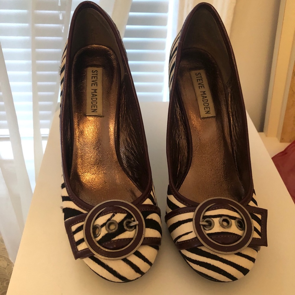 Steve Madden zebra-printed women’s shoes